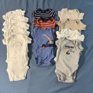 Carter's Unisex Preemie Clothing Bundle 12-Piece Set Multicolor